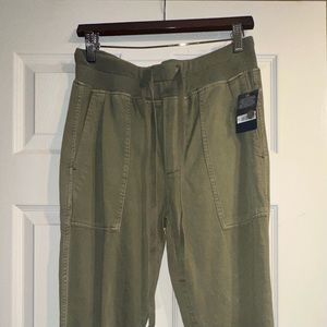 NWT! Lucky Brand Olive Green Jogger Style Pants Medium